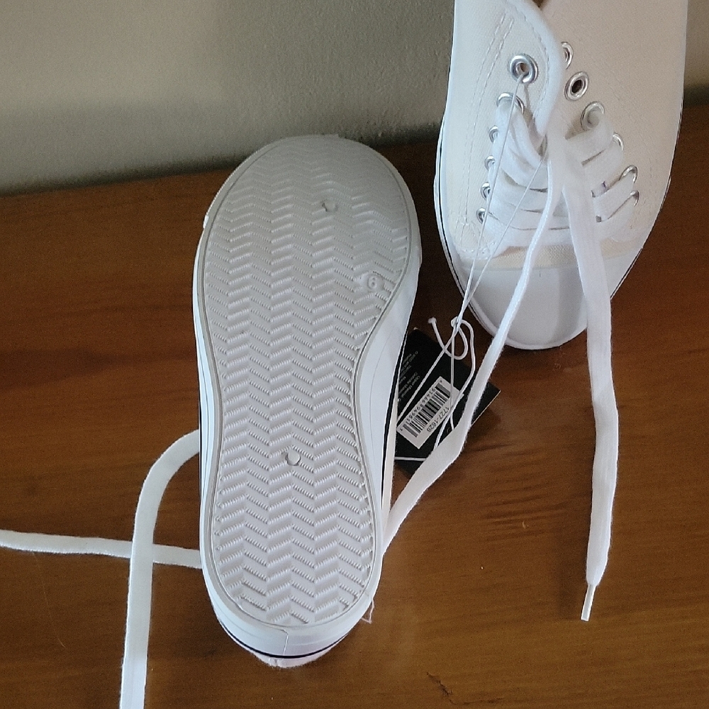 Classic White Canvas Sneakers - Picture 3 of 4